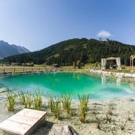 Traumhotel Alpina - 4 Sterne Superior Luxushotel, hoteleigenen Badesee, Adults Only, хотел в Герлос