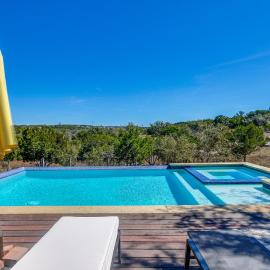 Infinity Edge Pool & Fire Pit: Spicewood Getaway!