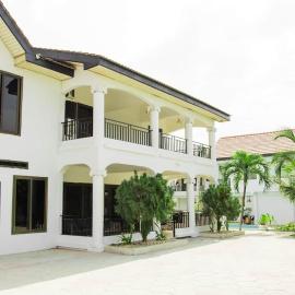 The Escape Ghana - Garden Villa, hotel in Accra