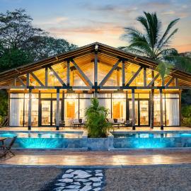 Playa Laska - Oceanfront Escape with Infinity Pool, hotel a Playa Venao