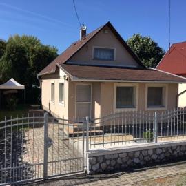 Százszorszép Vendégház