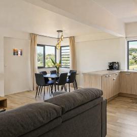 New 2BR Apartment with AC Near Lagoon & Dining
