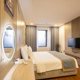 Mai Lakeside Hotel Ninh Binh, hotelli kohteessa Kỳ Vĩ