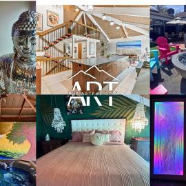 Artful Stay, Downtown, Spacious, LED Art, Hot Tub, hotel v destinácii Denver