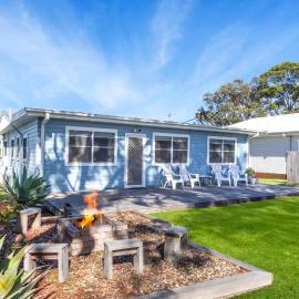 Beauts - Pet Friendly - 5 Mins Walk to Beach, hotel din Culburra Beach