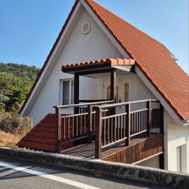 남해독일마을드레스덴, hotel in Samhwa-dong