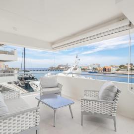 The Aurum Marina - Adults only