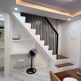 Modern & Affordable 3 Bedrooms Transient House in Calapan City, hotel sa Camilmil