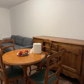 Le Coquet T2 15 rue de la Fraternité 93700 Drancy RDC, hotel i Drancy