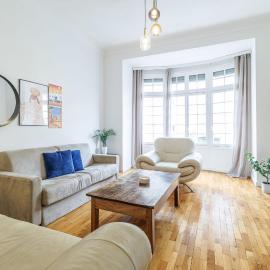 Elegant and Spacious 2 Bedroom in Menton Center
