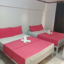 Buena Lynnes Annex Lodge, hotel in Puerto Galera