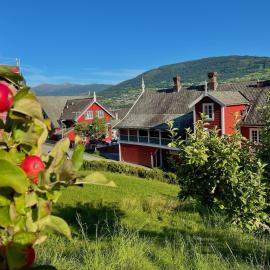 Voss Folkehøgskule, Hotel in Vossevangen