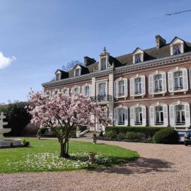 Château de Beaucamp - Castel des anges, hotel in Wailly-Beaucamp