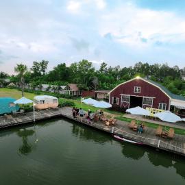 Vietgangz Glamping Club, hotel in Xóm Mới