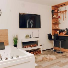 Apartment Vučica Bjelašnica with Jacuzzi, hotel in Bjelašnica