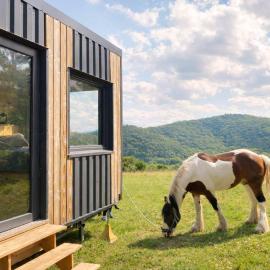Homnest - Bosquet des Domes n2 - Puys a cheval، فندق في شاتيل-جويْيو