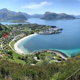 Leilighet i gangavstand til strand, sentrum og fjellet, ξενοδοχείο σε Selje