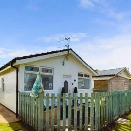 Sea Breeze Holiday Chalet
