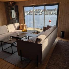 Kvitsøy Sea Lodge 2 โรงแรมในKvitsøya
