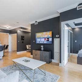 1BR Skyline Stay wiith Stylish Condo Near CN Tower