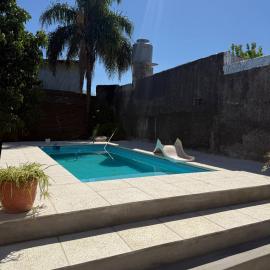 Casa 2 hab, cerca del centro y costanera