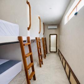 Frequency Hostel beachfront, hotel in El Cuyo