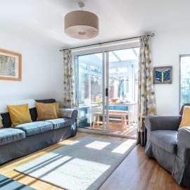 2 Bed in Woodbridge oc-48sc