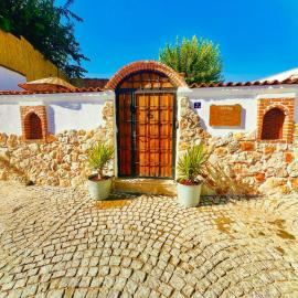 Adyton Guest House, ξενοδοχείο στο Ντιντίμ