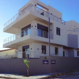 H residence 2, hotel a Artemida