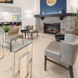 Super 8 by Wyndham Trois-Rivieres, хотел в Троа-Ривиер