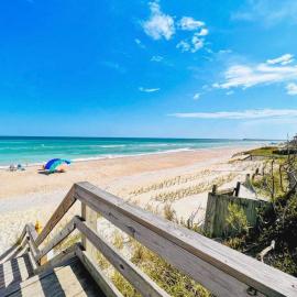 Ocean-View Pet-Friendly Beach Access Retreat, hotel Surf Cityben
