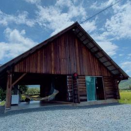 Cabana Do Lago, отель в городе Жоинвили