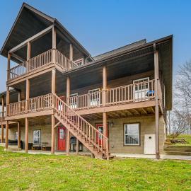 Private Hot Tub & Games Galore! Hamden Family Home, hotel a Hamden