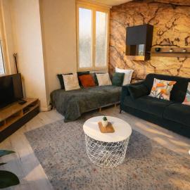 Les Suites du Quai - 11 pers - Face Gare Aulnay