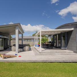 Beach House at 406 - Walk to the beach – hotel w mieście Matarangi