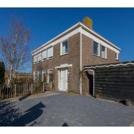 Home Zoutelande near Beach