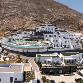 Sandblu Santorini, LXR Hotels & Resorts