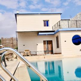 Noor Oasis Villa Ghazal - فيلا واحة نور غزل, hotel in Sphinx International Airport