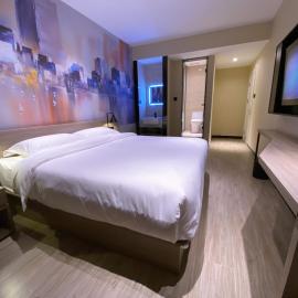 锐思特酒店石家庄上庄信息产业园店, hotel v destinácii Shijiazhuang
