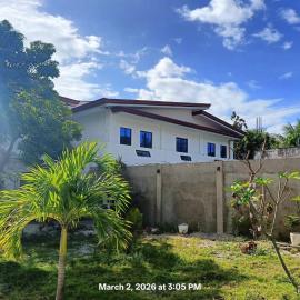 Chief's Villa Malapascua Island Dorm with Hot Shower & Outdoor Kitchenette, hotel sa Malapascua Island