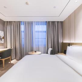 Orange Hotel Yiwu International Trade Centre، فندق في ييوو