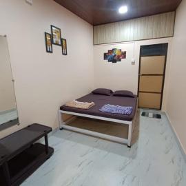 Aagman Homestay – hotel w mieście Shrivardhan