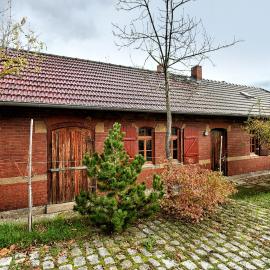 Ferienhaus "Alter Güterschuppen", hotel in Naumburg