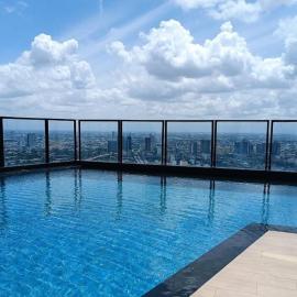 Landmark at MRTA Station, Cassia Residence Building, Huai Kwang district, hotel in Sathani Khlong Tan