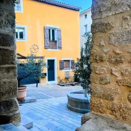 Caractère de Beaumes