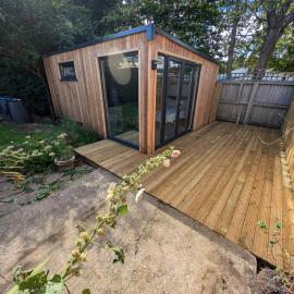 Peaceful, Private and Spacious Double Garden Cabin