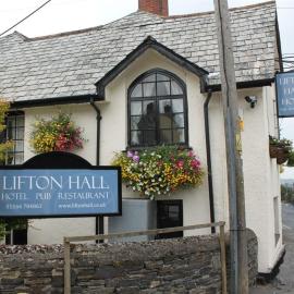 Lifton Hall, hotell i Lifton