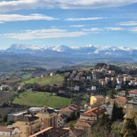 B&B Falconi, hotel en Fermo