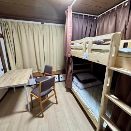 木の家ゲストハウス太田南口館, hotel v mestu Ota