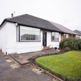 Spacious Home 10 mins to Airport & Braehead - Pass the Keys, hotel in Renfrew